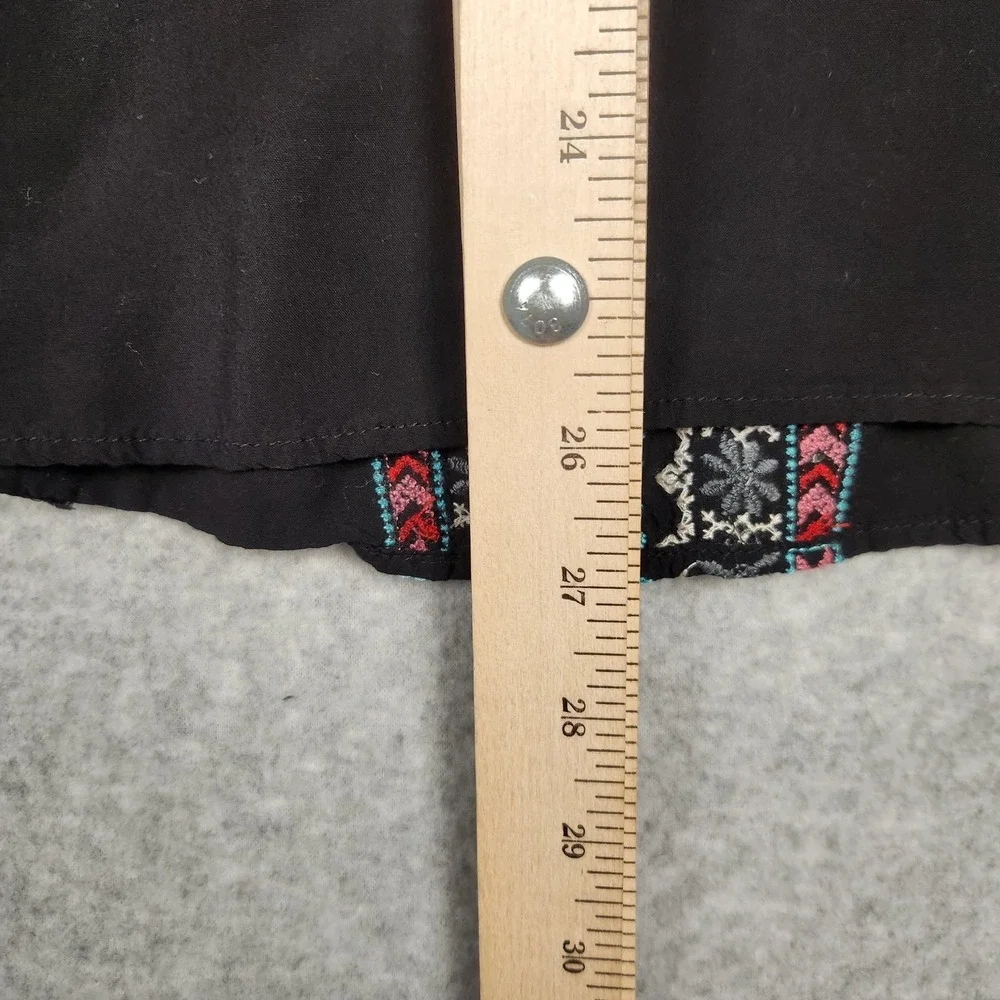 Andree by‎ Unit Blouse Womens Medium Black Embroidered Floral Boho Peasant Top - Picture 9 of 12
